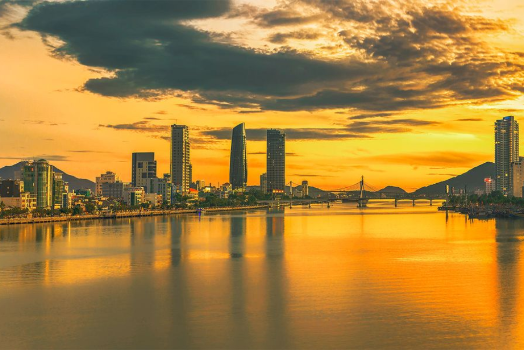 6 Must – try Places To Go In Da Nang