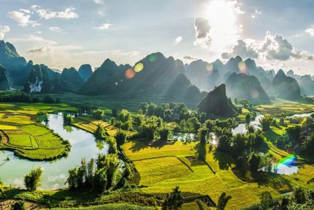 14 Essential Insights for Cao Bang Travel