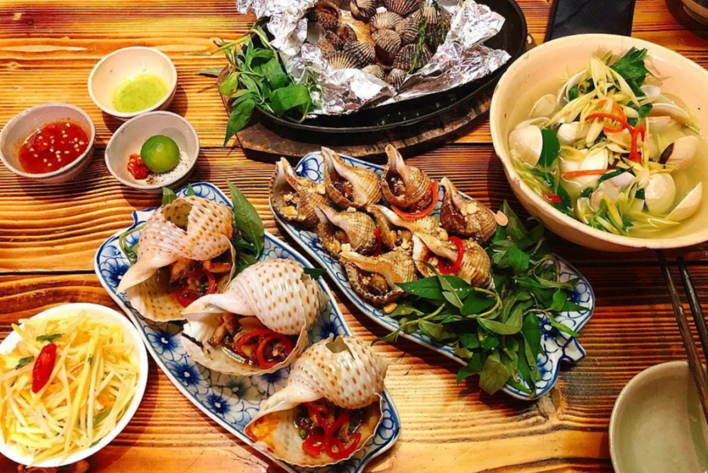 Exploring Ha Long Like a Local: A Guide to Ha Long City